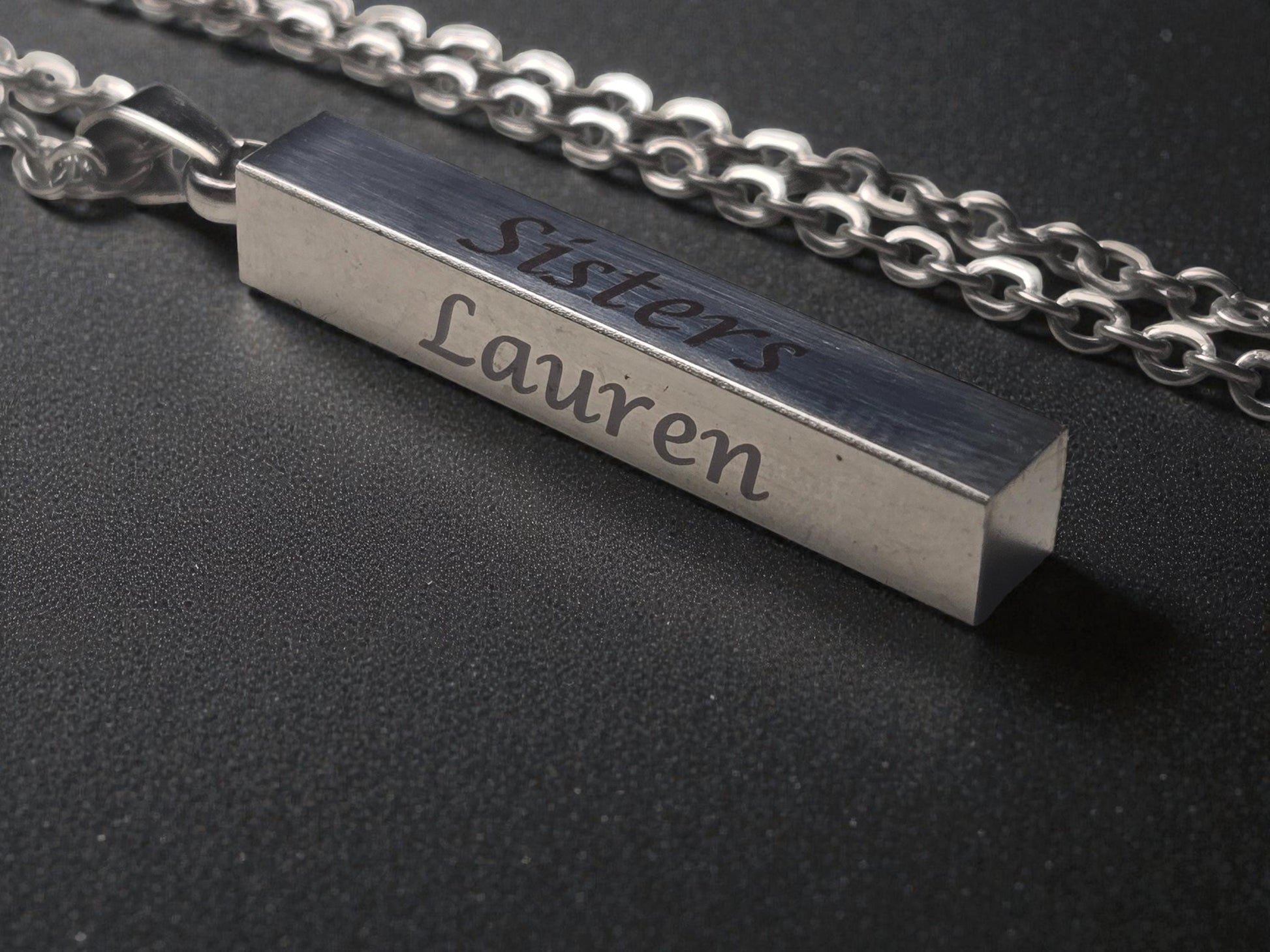 Personalized Sisters Bar Necklace, Custom Silver / Gold Pendant Necklace Chain, Meaningful Jewelry For Sister