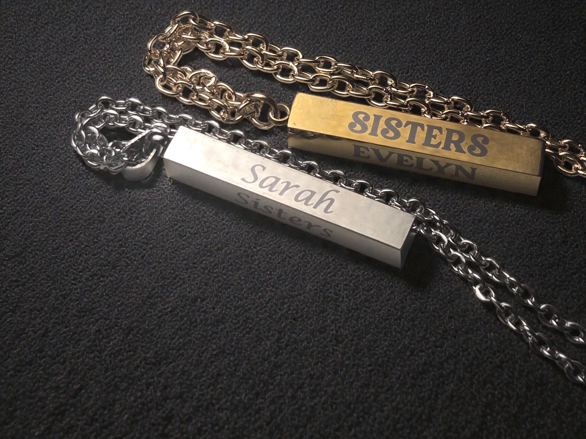 Personalized Sisters Bar Necklace, Custom Silver / Gold Pendant Necklace Chain, Meaningful Jewelry For Sister